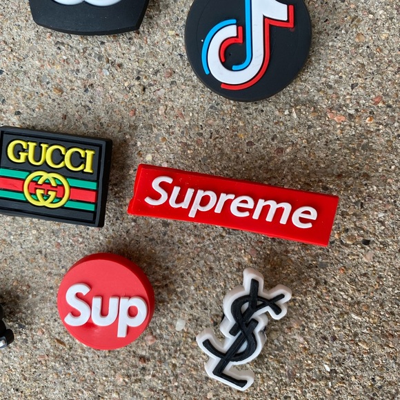 Set of 10 Shoe Charms. NEW IN PACKAGE - Picture 6 of 6